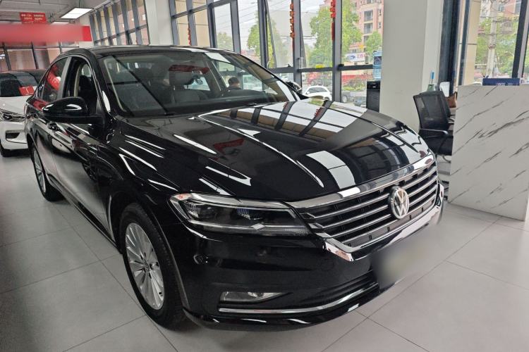 Used Volkswagen Lavida 2018 1.5L Automatic Comfort Edition China V Standard Front Right 45 Deg