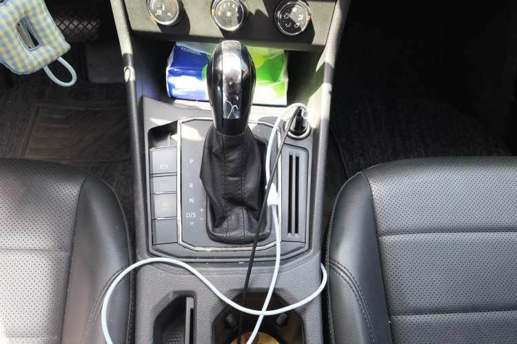 Used Volkswagen Lavida 2018 1.5L Automatic Comfort Edition China V Standard Gear Lever