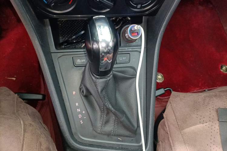 Used Volkswagen Lavida 2018 Classic 1.5L Automatic Fashion Edition China VI Standard Gear Lever
