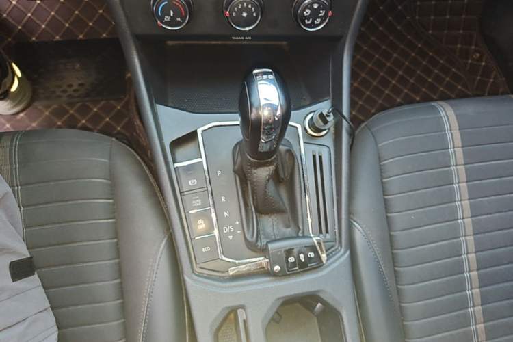 Used Volkswagen Lavida 2018 280TSI DSG Comfort Edition China V Standard Gear Lever