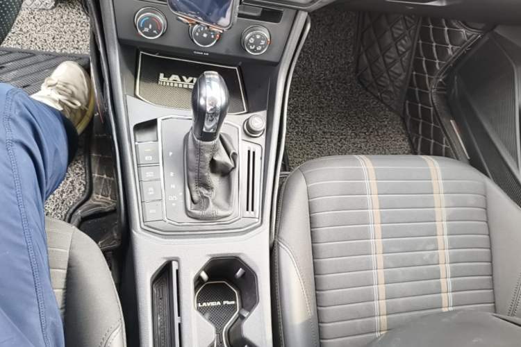 Used Volkswagen Lavida 2018 280TSI DSG Comfort Edition China V Standard Gear Lever