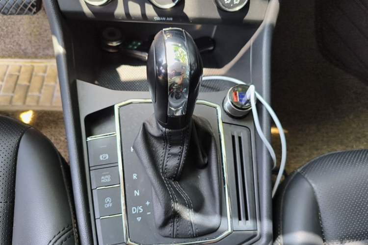 Used Volkswagen Lavida 2018 1.5L Automatic Comfort Edition China V Standard Gear Lever
