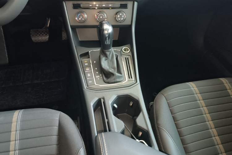 Used Volkswagen Lavida 2018 280TSI DSG Comfort Edition China V Standard Gear Lever