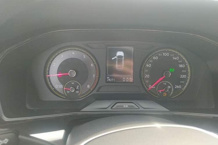 Used Volkswagen Lavida 2018 1.5L Automatic Comfort Edition China V Standard Instrument Cluster