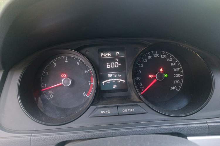 Used Volkswagen Lavida 2018 Classic 1.5L Automatic Fashion Edition China VI Standard Instrument Cluster