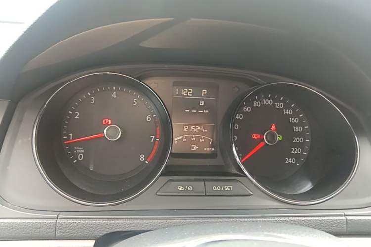 Used Volkswagen Lavida 2018 Classic 1.5L Automatic Comfort Edition China VI Standard Instrument Cluster