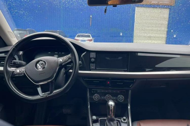 Used Volkswagen Lavida 2018 280TSI DSG Luxury Edition China V Standard Interior 1