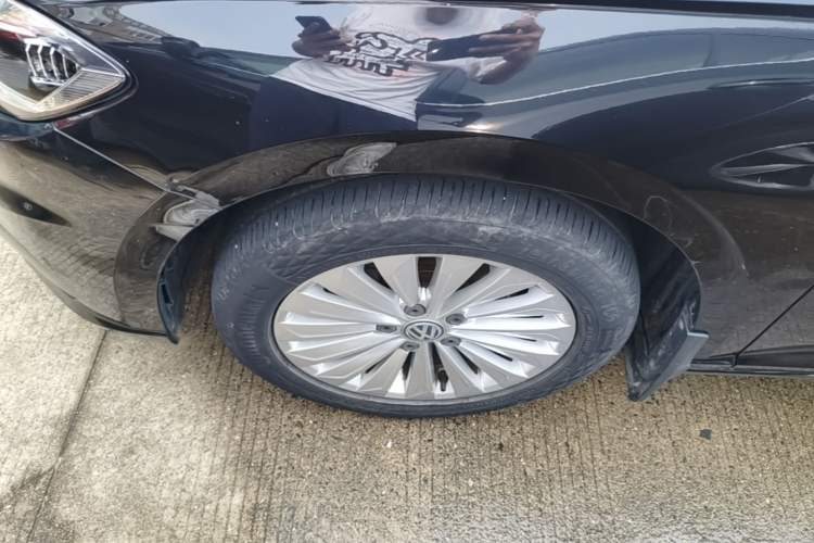 Used Volkswagen Lavida 2018 280TSI DSG Comfort Edition China V Standard Left Front Wheel Hub