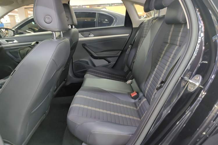 Used Volkswagen Lavida 2018 280TSI DSG Comfort Edition China V Standard Left Rear Seat