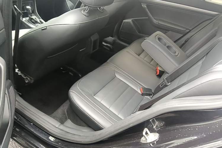 Used Volkswagen Lavida 2018 Classic 1.5L Automatic Comfort Edition China VI Standard Left Rear Seat