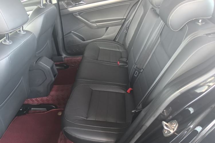 Used Volkswagen Lavida 2018 Classic 1.5L Automatic Comfort Edition China VI Standard Left Rear Seat