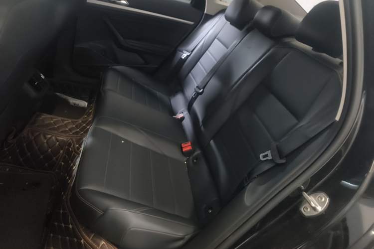 Used Volkswagen Lavida 2018 1.5L Automatic Comfort Edition China V Standard Left Rear Seat