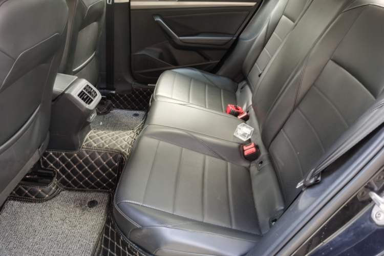 Used Volkswagen Lavida 2018 1.5L Automatic Comfort Edition China V Standard Left Rear Seat