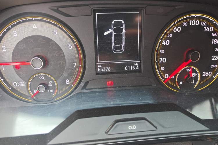 Used Volkswagen Lavida 2018 280TSI DSG Comfort Edition China V Standard Odometer Close Up