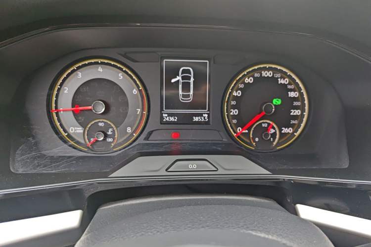 Used Volkswagen Lavida 2018 1.5L Automatic Comfort Edition China V Standard Odometer Close Up