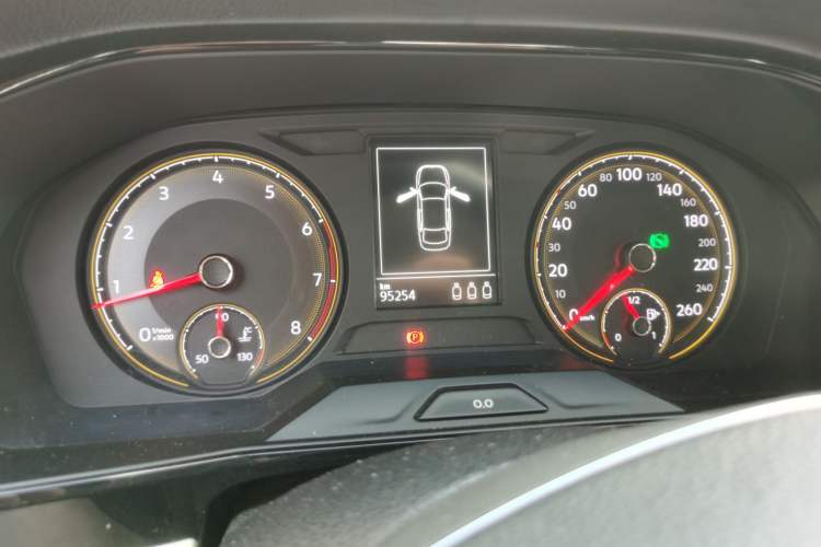 Used Volkswagen Lavida 2018 1.5L Automatic Comfort Edition China V Standard Odometer Close Up