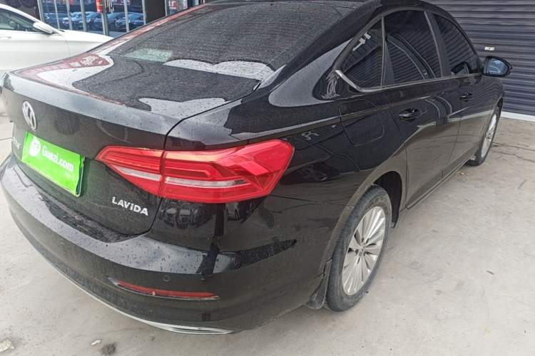 Used Volkswagen Lavida 2018 1.5L Manual Comfort Edition China V Standard Rear Right 45 Deg