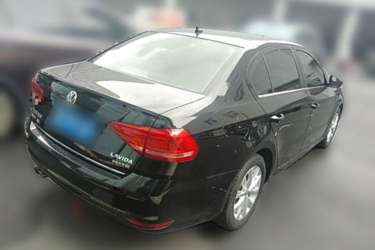 Used Volkswagen Lavida 2018 Classic 1.5L Automatic Comfort Edition China VI Standard Rear Right 45 Deg