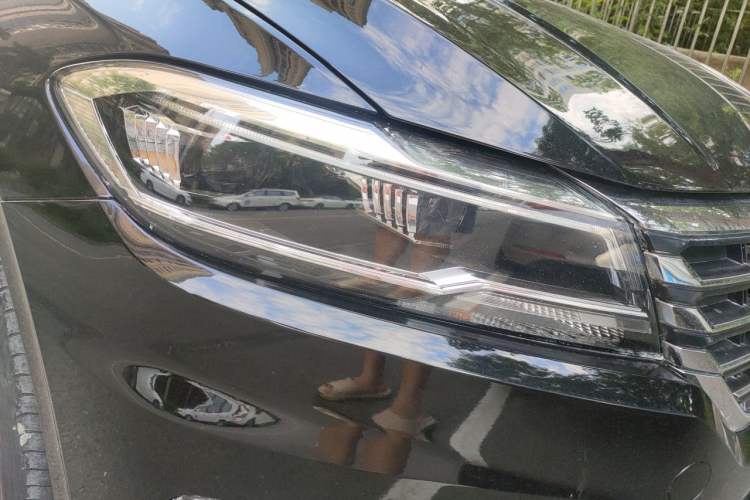 Used Volkswagen Lavida 2018 1.5L Automatic Comfort Edition China V Standard Right Front Headlight