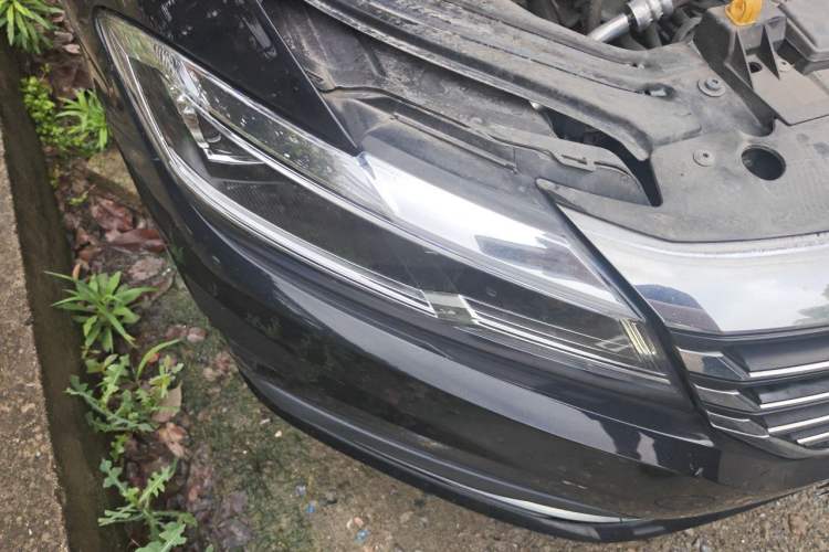 Used Volkswagen Lavida 2018 280TSI DSG Comfort Edition China V Standard Right Front Headlight