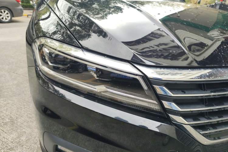 Used Volkswagen Lavida 2018 1.5L Automatic Comfort Edition China V Standard Right Front Headlight
