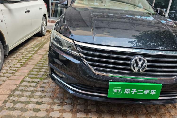 Used Volkswagen Lavida 2018 280TSI DSG Comfort Edition China V Standard Right Front Headlight