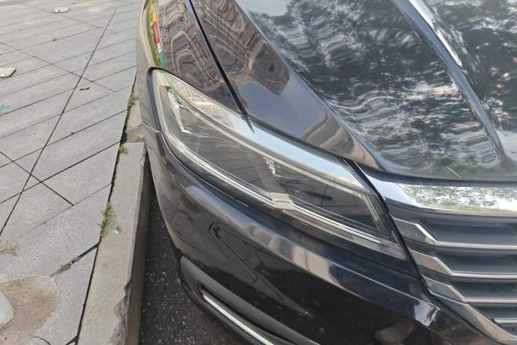 Used Volkswagen Lavida 2018 1.5L Automatic Comfort Edition China V Standard Right Front Headlight