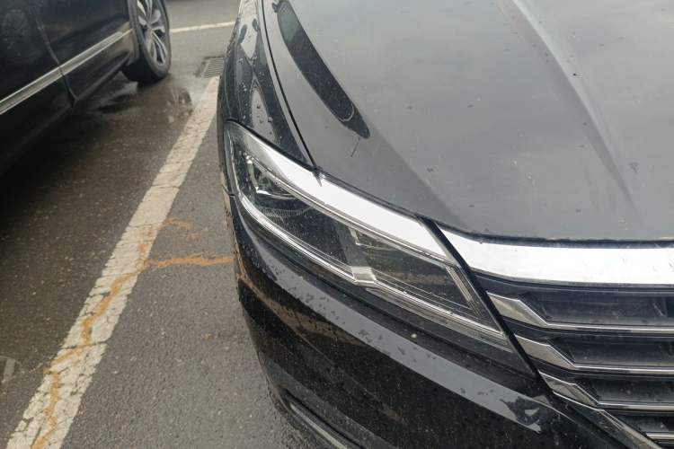 Used Volkswagen Lavida 2018 1.5L Automatic Comfort Edition China V Standard Right Front Headlight