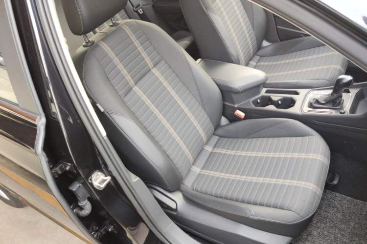 Used Volkswagen Lavida 2018 280TSI DSG Comfort Edition China V Standard Right Front Seat