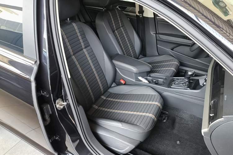 Used Volkswagen Lavida 2018 280TSI DSG Comfort Edition China V Standard Right Front Seat
