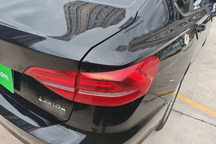 Used Volkswagen Lavida 2018 280TSI DSG Comfort Edition China V Standard Right Rear Taillight