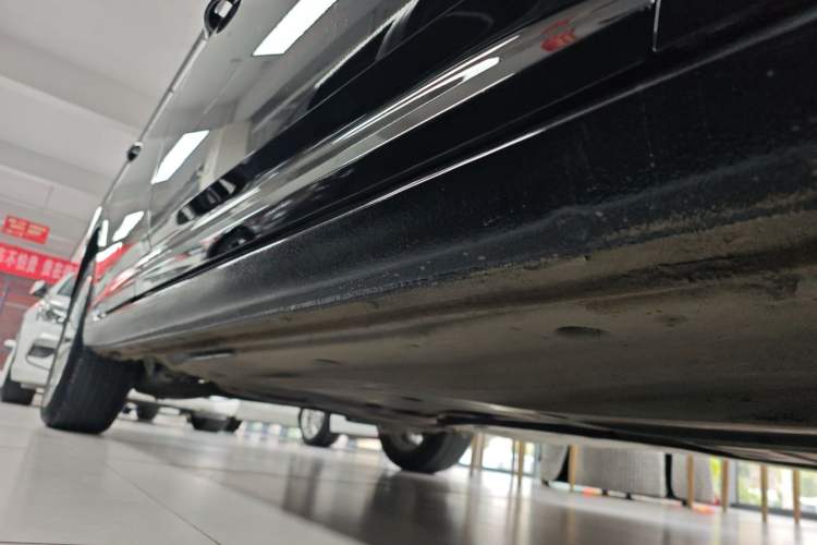 Used Volkswagen Lavida 2018 1.5L Automatic Comfort Edition China V Standard Right Side Sill