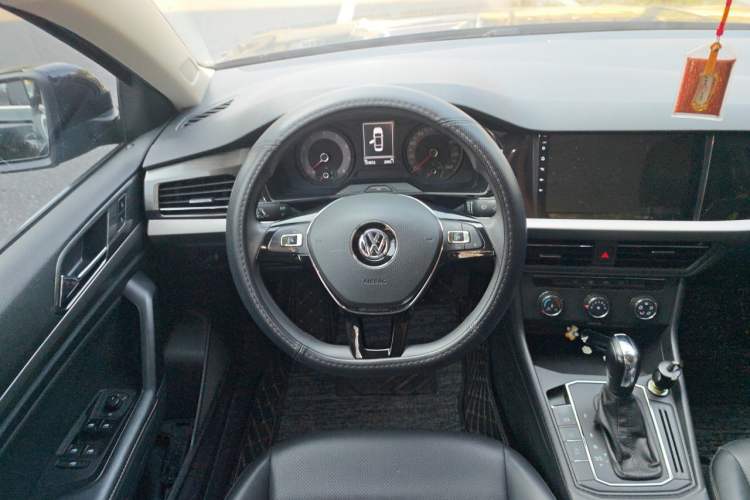 Used Volkswagen Lavida 2018 1.5L Automatic Comfort Edition China V Standard Steering Wheel