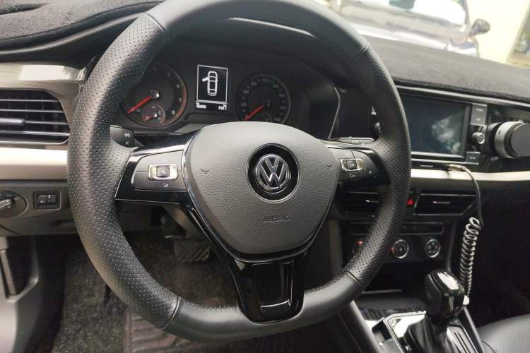 Used Volkswagen Lavida 2018 1.5L Automatic Comfort Edition China V Standard Steering Wheel