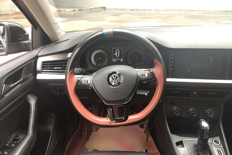 Used Volkswagen Lavida 2018 1.5L Automatic Comfort Edition China V Standard Steering Wheel