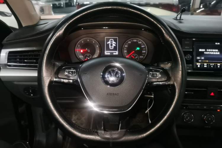 Used Volkswagen Lavida 2018 1.5L Automatic Comfort Edition China V Standard Steering Wheel
