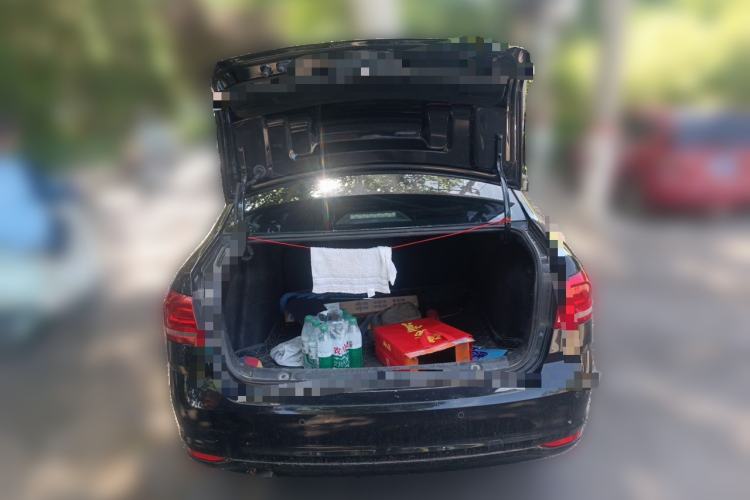 Used Volkswagen Lavida 2018 Classic 1.5L Automatic Fashion Edition China VI Standard Trunk