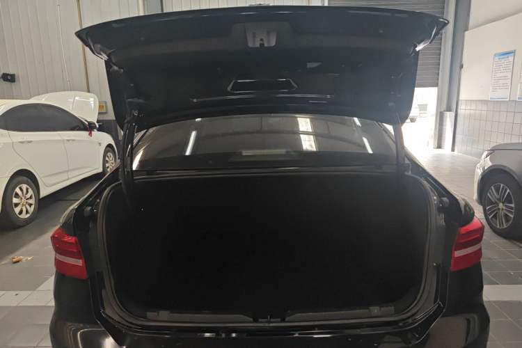Used Volkswagen Lavida 2018 1.5L Manual Comfort Edition China V Standard Trunk
