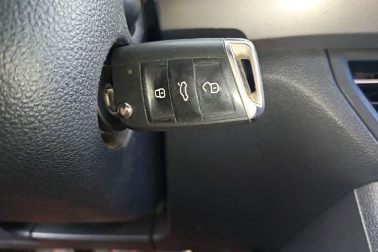 Used Volkswagen Lavida 2018 1.5L Manual Comfort Edition China V Standard Vehicle Key