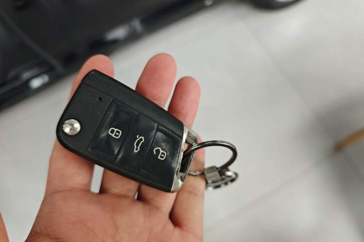 Used Volkswagen Lavida 2018 1.5L Automatic Comfort Edition China V Standard Vehicle Key