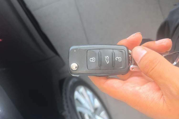 Used Volkswagen Lavida 2018 Classic 1.5L Automatic Comfort Edition China VI Standard Vehicle Key