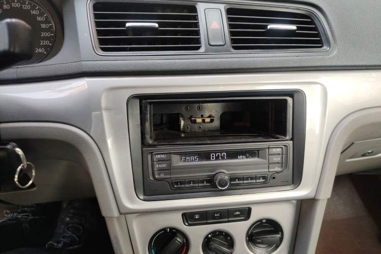 Used Volkswagen Lavida  Audio And AC Panel