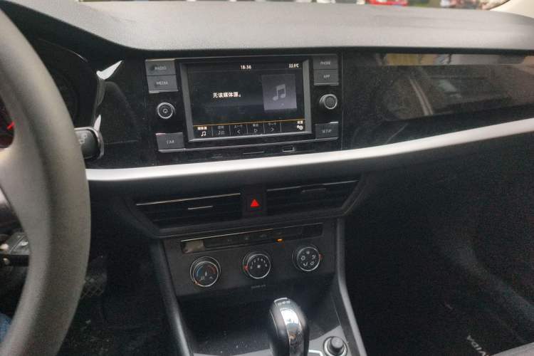 Used Volkswagen Lavida 2018 Hatchback 200TSI DSG Comfort Edition China V Standard Audio And AC Panel