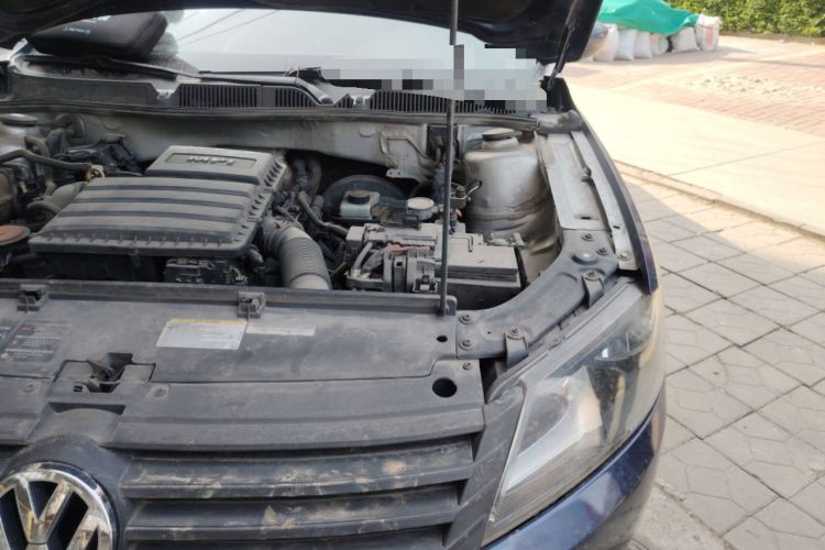 Used Volkswagen Lavida  Engine Bay Left