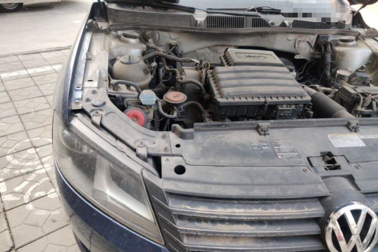 Used Volkswagen Lavida  Engine Bay Right