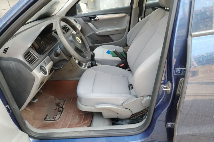 Used Volkswagen Lavida  Left Front Seat