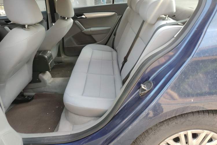 Used Volkswagen Lavida  Left Rear Seat
