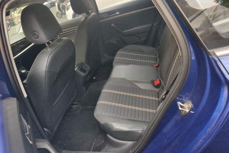 Used Volkswagen Lavida 2018 Hatchback 200TSI DSG Comfort Edition China V Standard Left Rear Seat