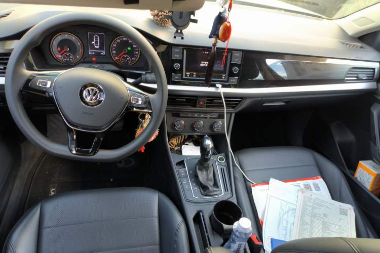 Used Volkswagen Lavida 2018 1.5L Automatic Comfort Edition China V Standard Center Console