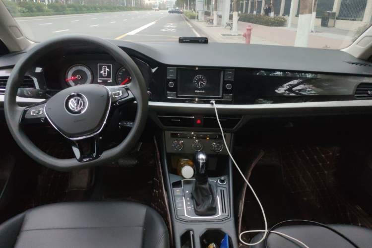 Used Volkswagen Lavida 2018 1.5L Automatic Comfort Edition China V Standard Center Console